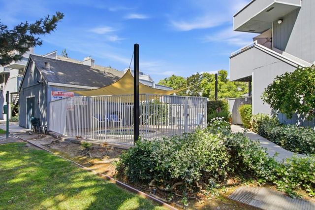 942 La Barbera Drive, San Jose, CA 95126