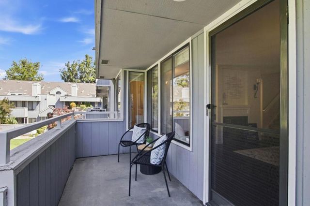 942 La Barbera Drive, San Jose, CA 95126