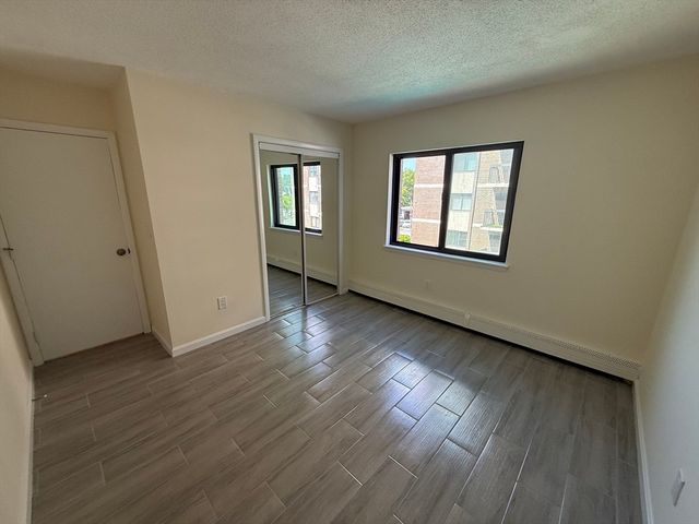 10 Williams St 34, Watertown, MA 02472