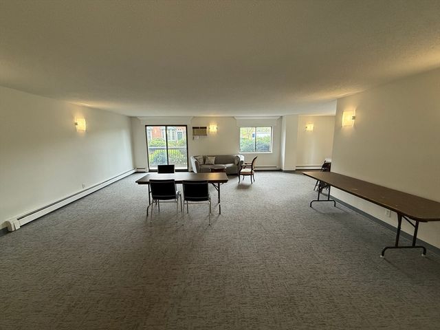 10 Williams St 34, Watertown, MA 02472