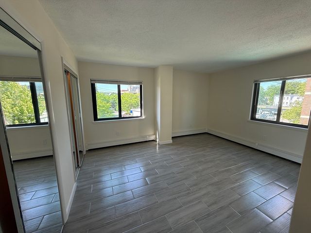 10 Williams St 34, Watertown, MA 02472