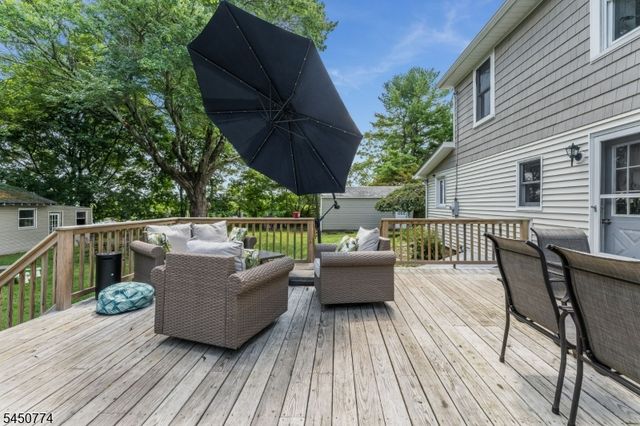 5 Harris Ln, Mount Olive Twp., NJ 07840