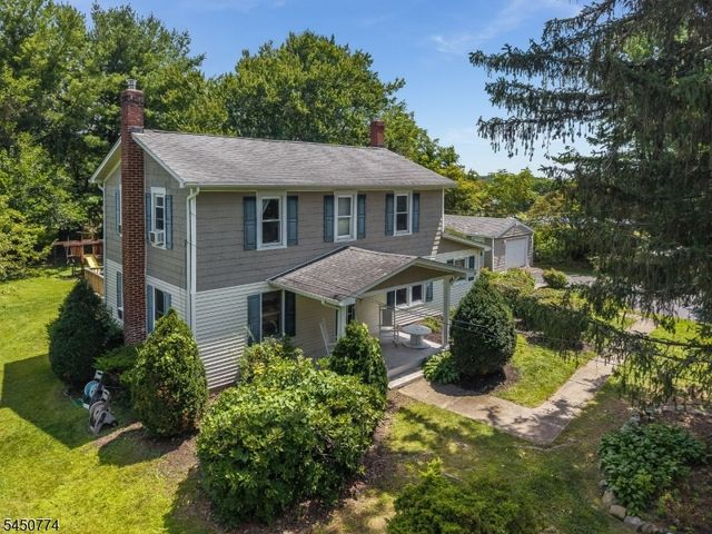 5 Harris Ln, Mount Olive Twp., NJ 07840