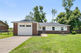 2511 Purdue Circle, Bentonville, AR 72712
