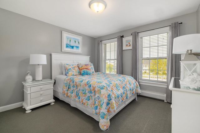 12 Perrys Way, Berwick, ME 03901
