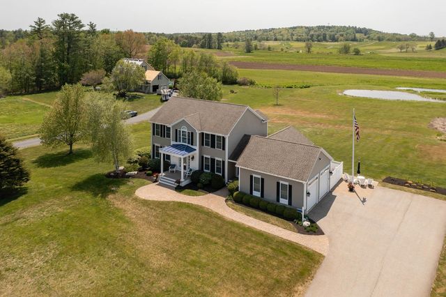 12 Perrys Way, Berwick, ME 03901