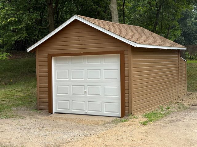 320 Trimble Avenue, Kalamazoo, MI 49048