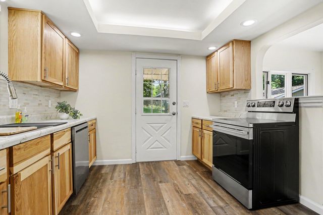 320 Trimble Avenue, Kalamazoo, MI 49048