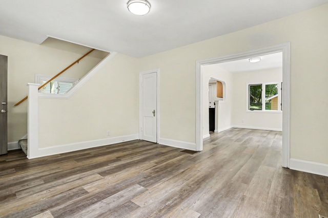 320 Trimble Avenue, Kalamazoo, MI 49048