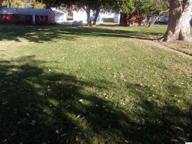 925 Jefferson St, Quincy, IL 62301