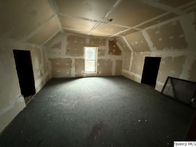 925 Jefferson St, Quincy, IL 62301