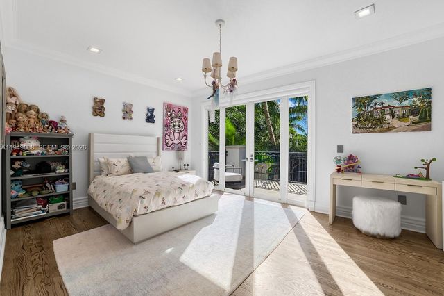 5002 SW 86th St, Miami, FL 33143