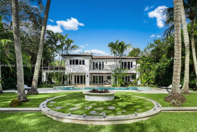 5002 SW 86th St, Miami, FL 33143