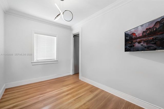 5002 SW 86th St, Miami, FL 33143