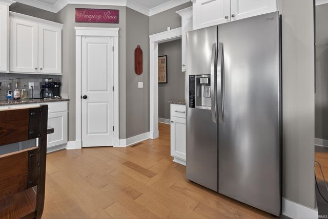 511 Westbriar Circle, Newburgh, IN 47630