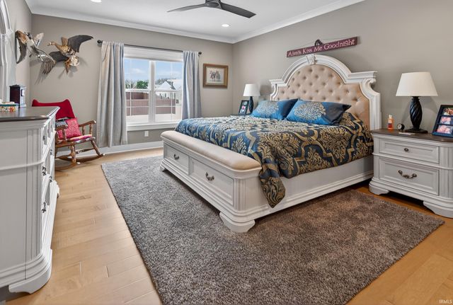 511 Westbriar Circle, Newburgh, IN 47630