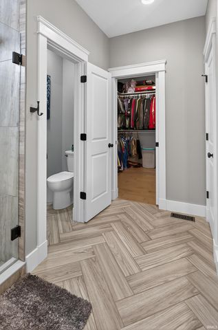 511 Westbriar Circle, Newburgh, IN 47630