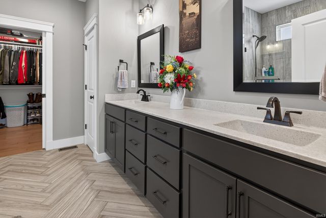 511 Westbriar Circle, Newburgh, IN 47630