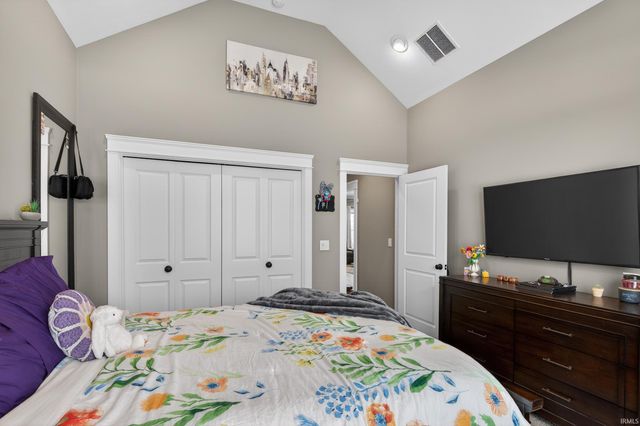 511 Westbriar Circle, Newburgh, IN 47630