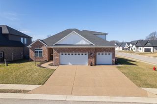 511 Westbriar Circle, Newburgh, IN 47630