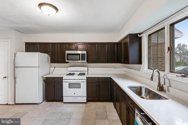6523 GRETNA GREEN WAY, Alexandria, VA 22312