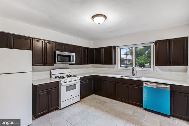 6523 GRETNA GREEN WAY, Alexandria, VA 22312