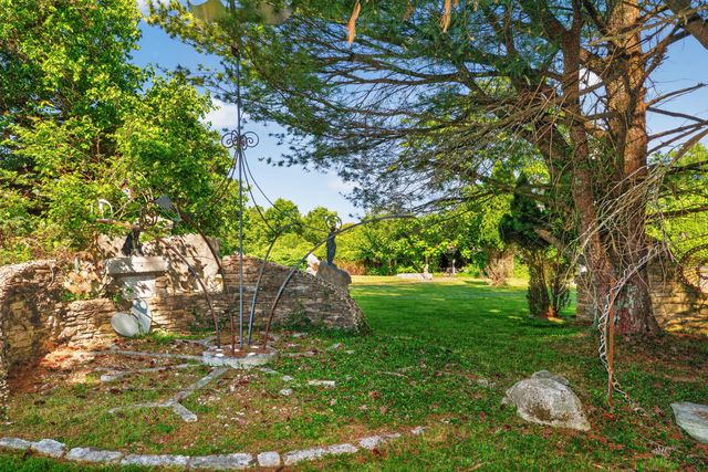 4351 Lexington Road, Harrodsburg, KY 40330
