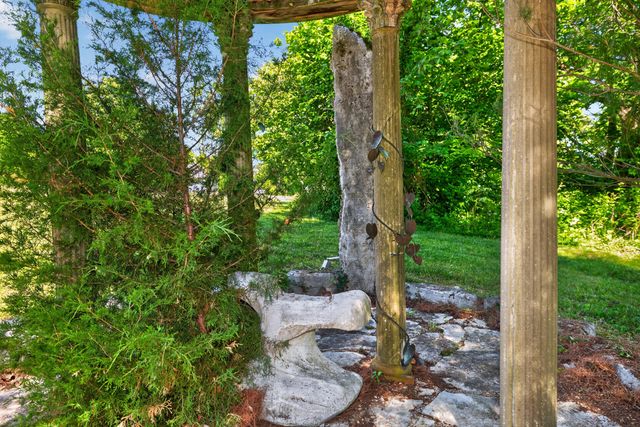4351 Lexington Road, Harrodsburg, KY 40330