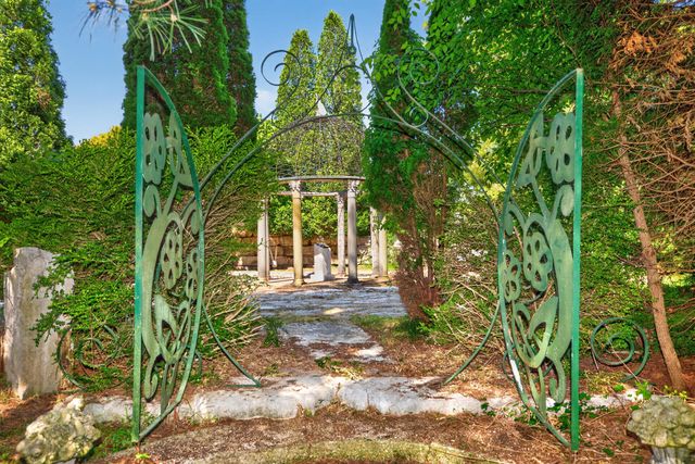 4351 Lexington Road, Harrodsburg, KY 40330