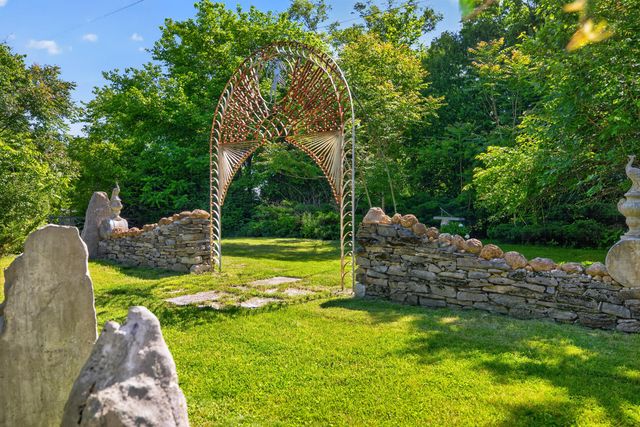 4351 Lexington Road, Harrodsburg, KY 40330