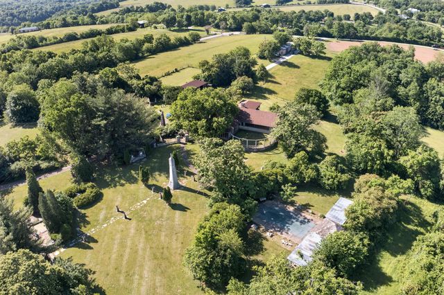 4351 Lexington Road, Harrodsburg, KY 40330