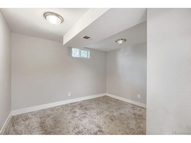 8356 Mitze Dr, Denver, CO 80221