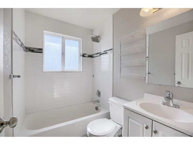 8356 Mitze Dr, Denver, CO 80221