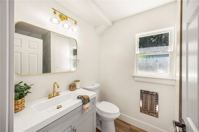 797 W Village, Crestline, CA 92325