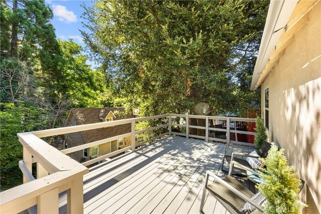 797 W Village, Crestline, CA 92325