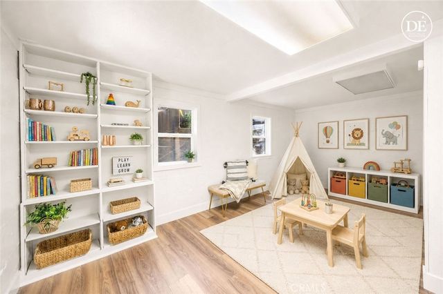 797 W Village, Crestline, CA 92325