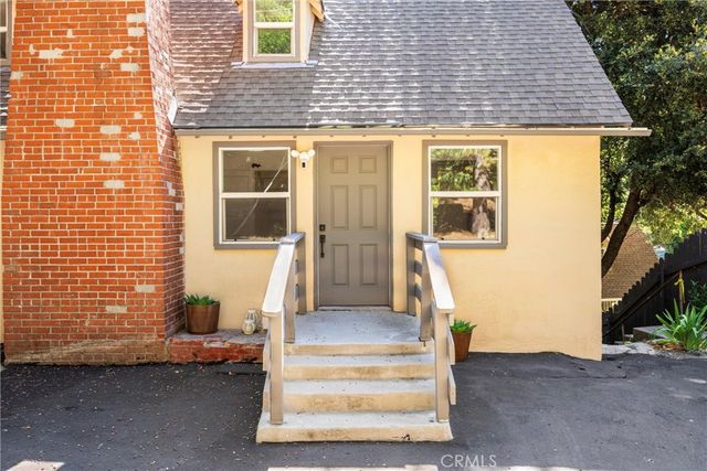 797 W Village, Crestline, CA 92325