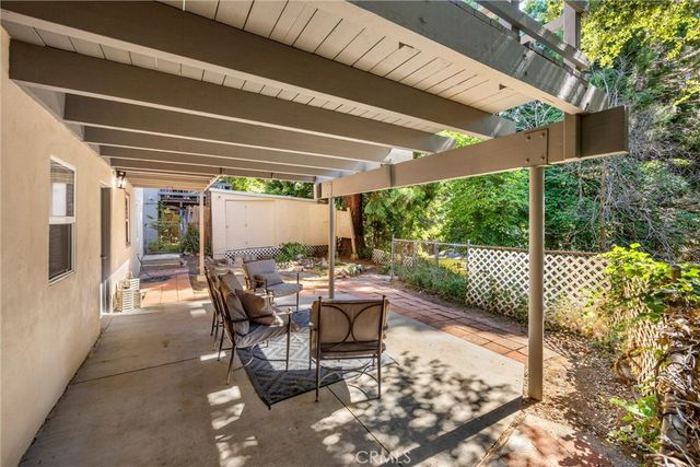 797 W Village, Crestline, CA 92325