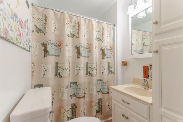 998 S State Road 61, Winslow, IN 47598