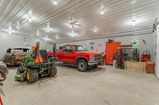 998 S State Road 61, Winslow, IN 47598