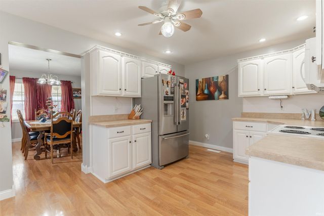 998 S State Road 61, Winslow, IN 47598