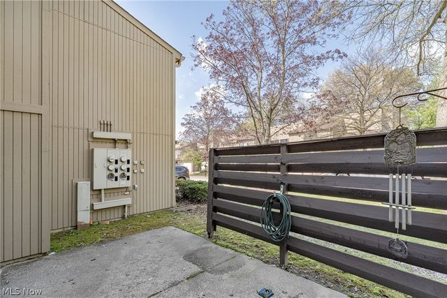 9668 Abbeyshire Way, Mentor, OH 44060