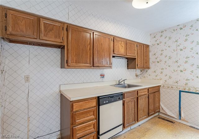 9668 Abbeyshire Way, Mentor, OH 44060