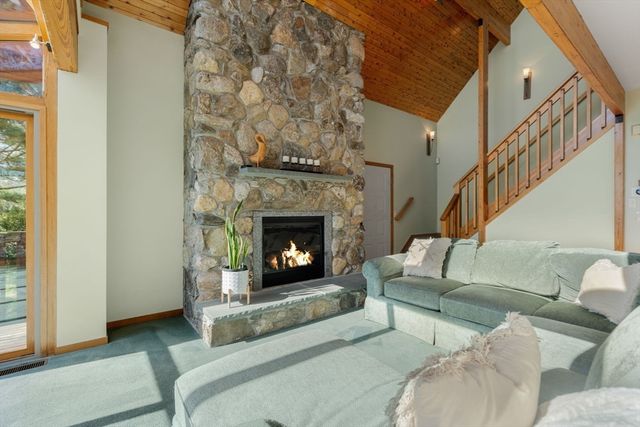 12 Stiles Ave, Spencer, MA 01562