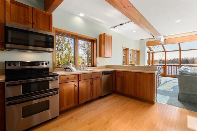 12 Stiles Ave, Spencer, MA 01562