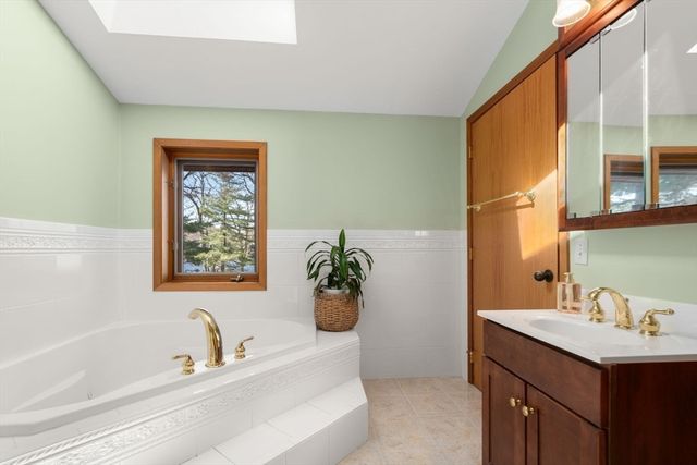 12 Stiles Ave, Spencer, MA 01562