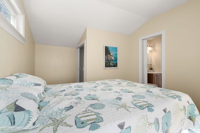 12 Stiles Ave, Spencer, MA 01562