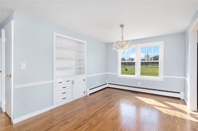 256 School Street, Lincoln, RI 02865