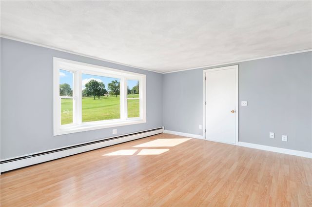 256 School Street, Lincoln, RI 02865