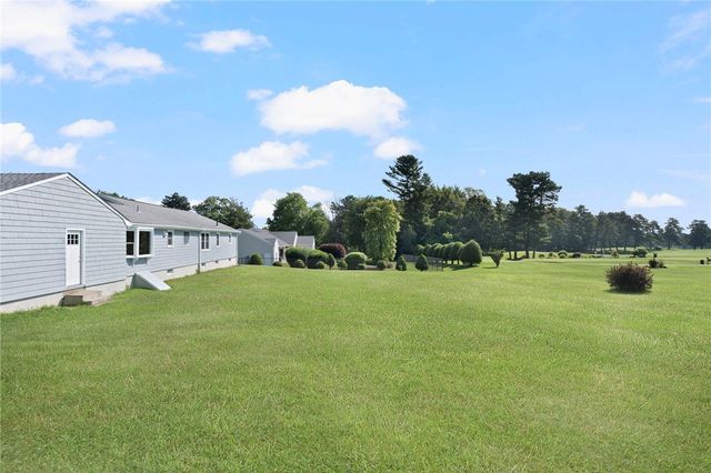 256 School Street, Lincoln, RI 02865